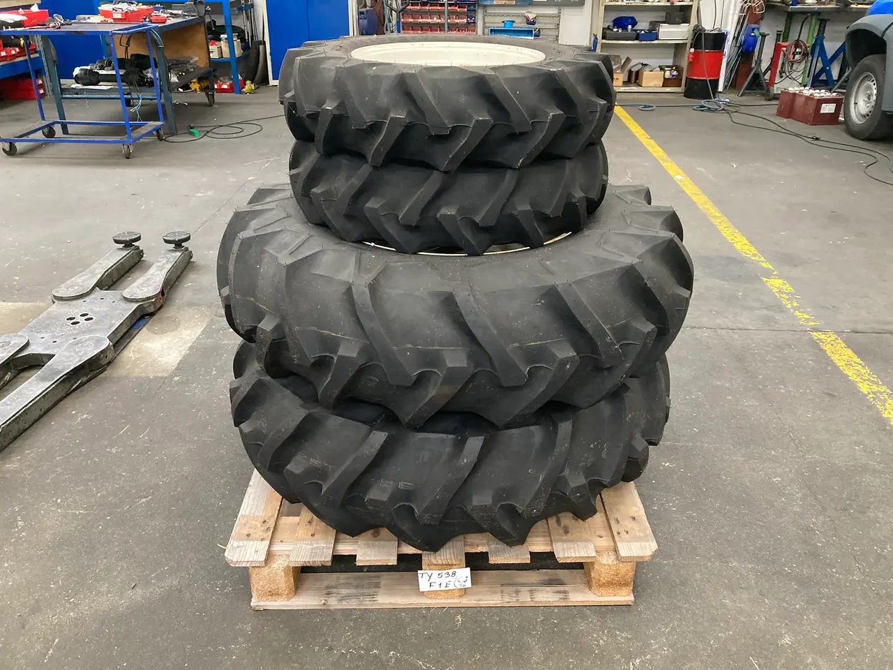 Billede 1 - Traktor hjul til Kompakt traktor 