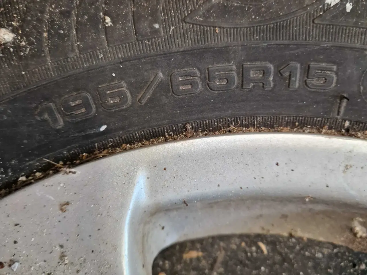 Billede 2 - Vinterdæk 195/65r15 