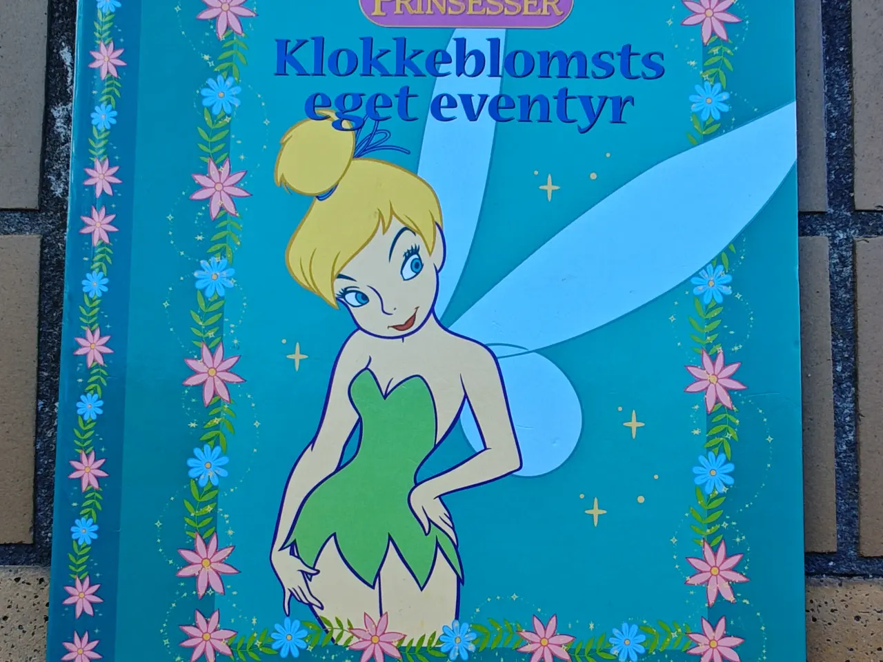 Billede 1 - Klokkeblomsts eget eventyr BOG