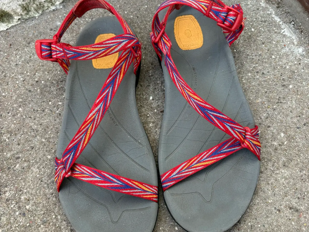Billede 1 - Teva sandal med smalle stroper
