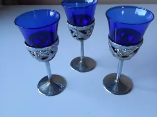 Dekorationsglas blå med metalfod