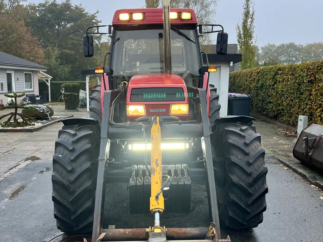 Billede 4 - Case traktor med frontlæsser 