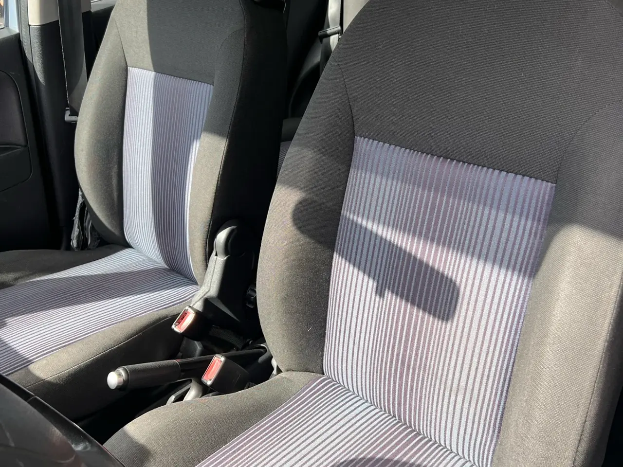 Billede 4 - Billig FORD FUSION 1,6 VELHOLDT