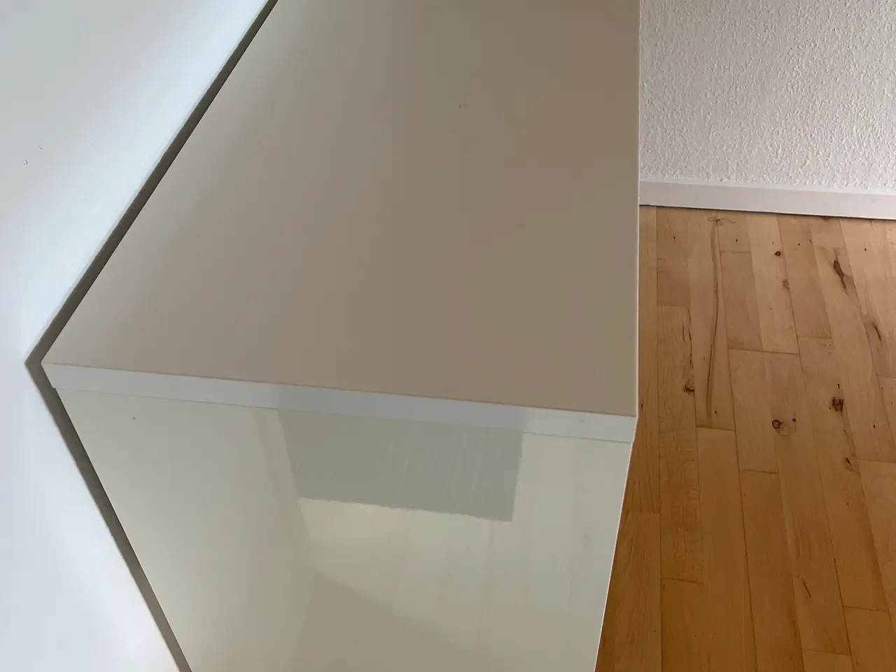 Billede 5 - Skrivebord / sminkebord hvid højglans - Odense