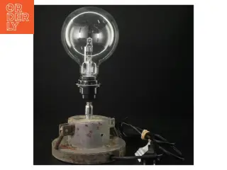 Industristil bordlampe (str. H 31)
