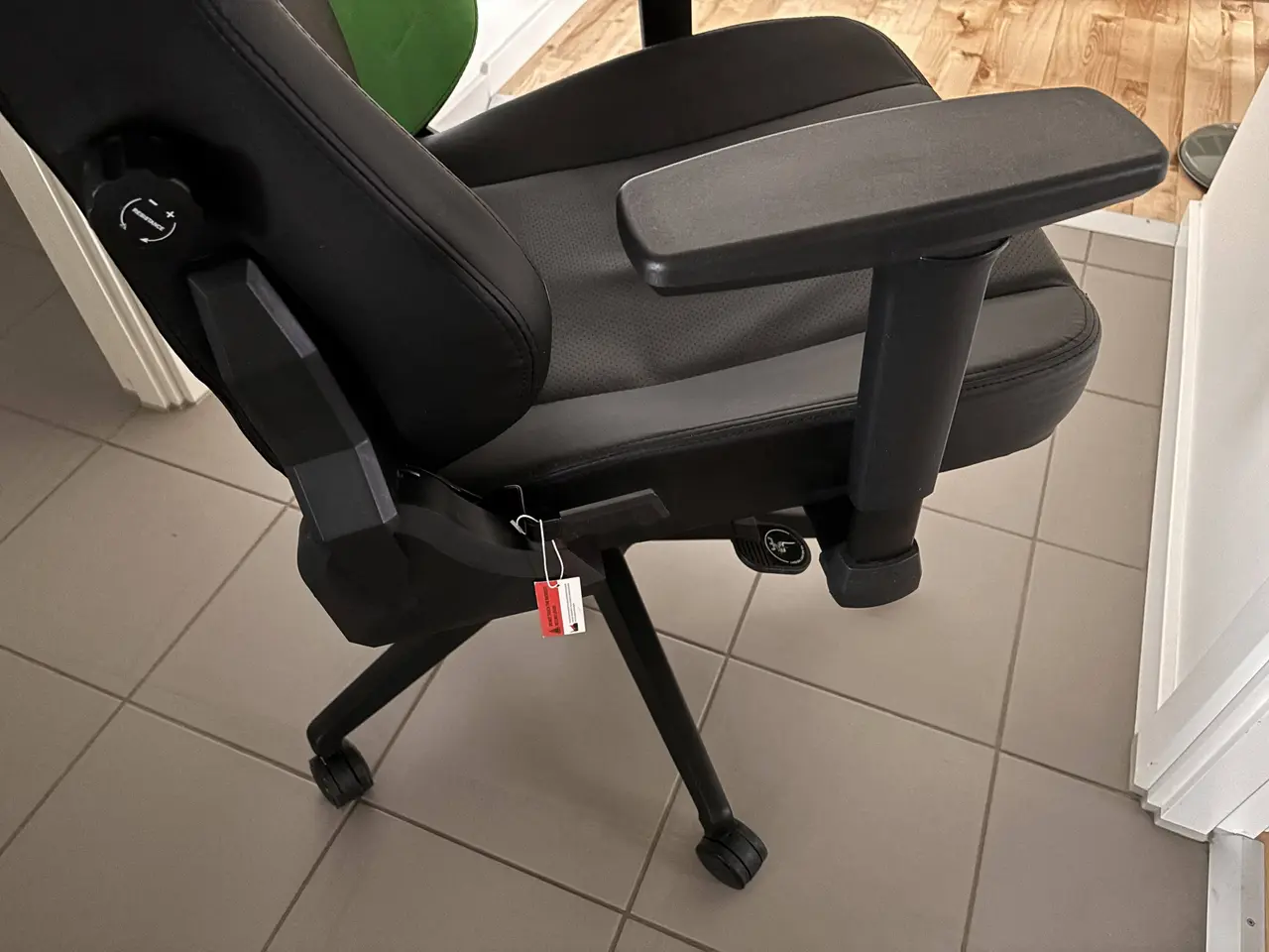 Billede 4 - Razer TAROK Ultimate Gaming Stol