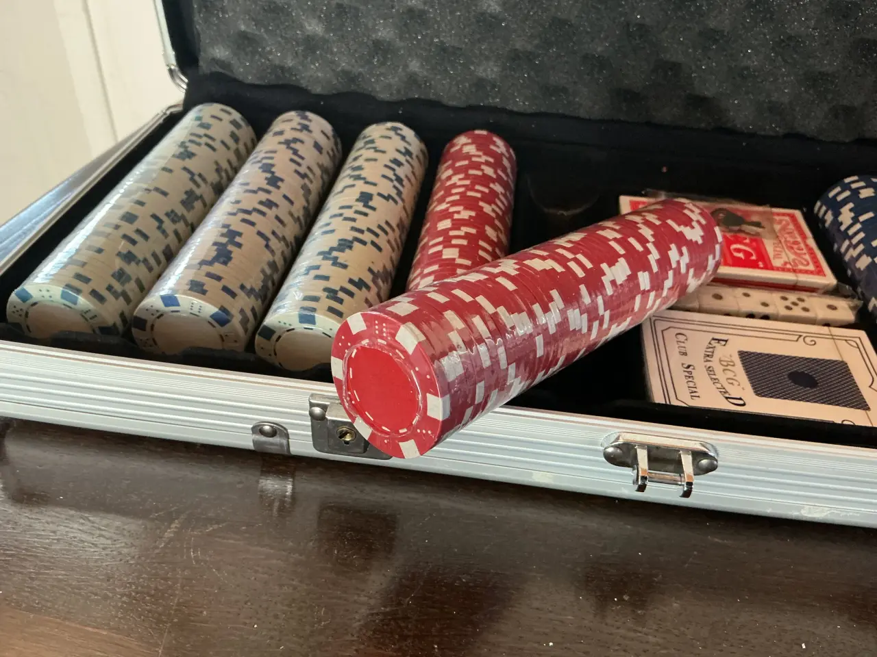 Billede 3 - Poker kuffert med 500 chips