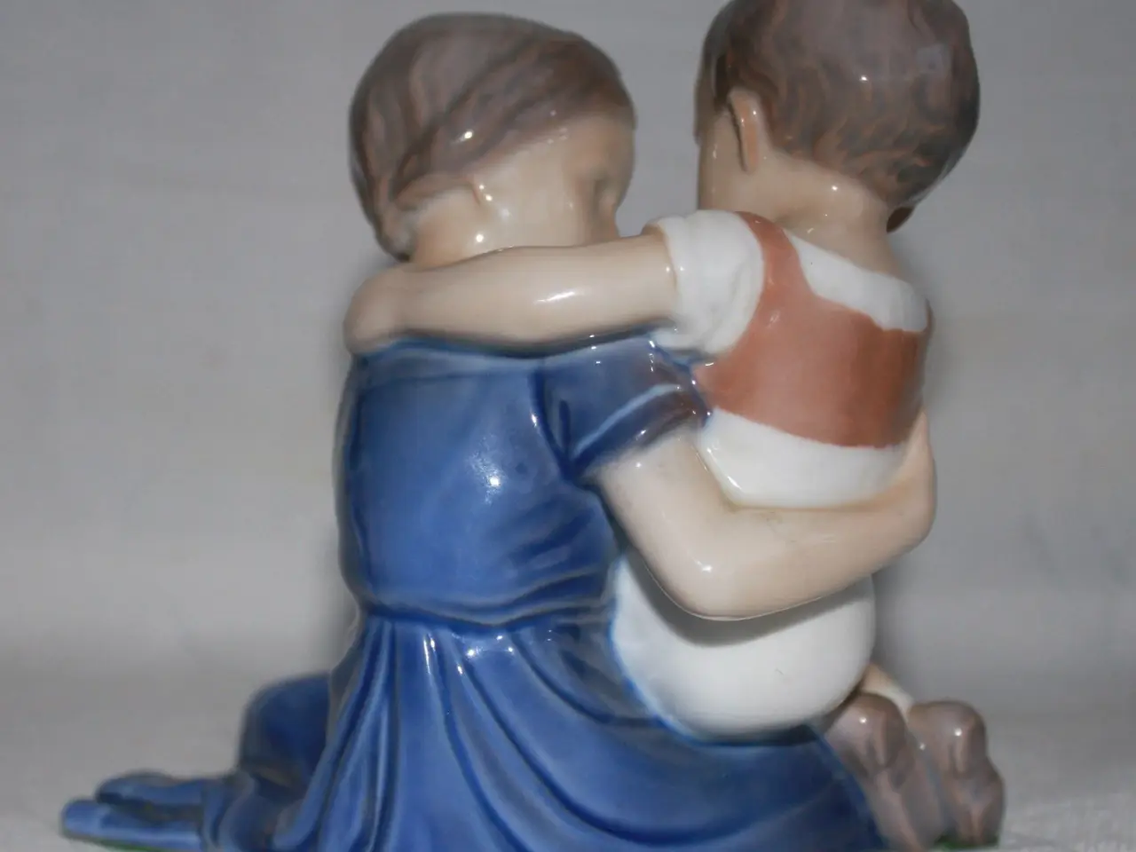 Billede 5 - Porcelændfigur "legende børn" fra B&G