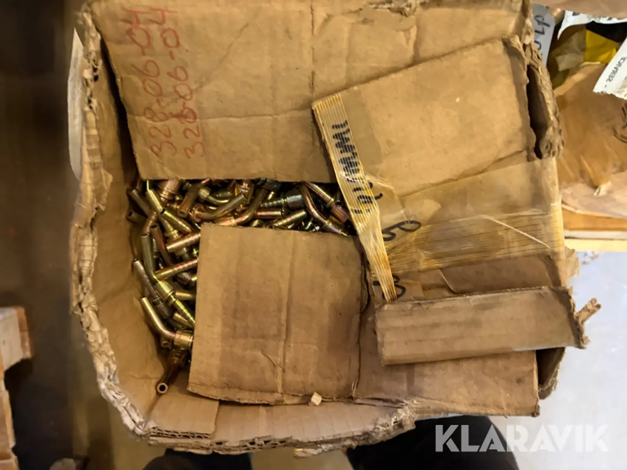 Billede 7 - Lot - indstik og kapper - 1 palle