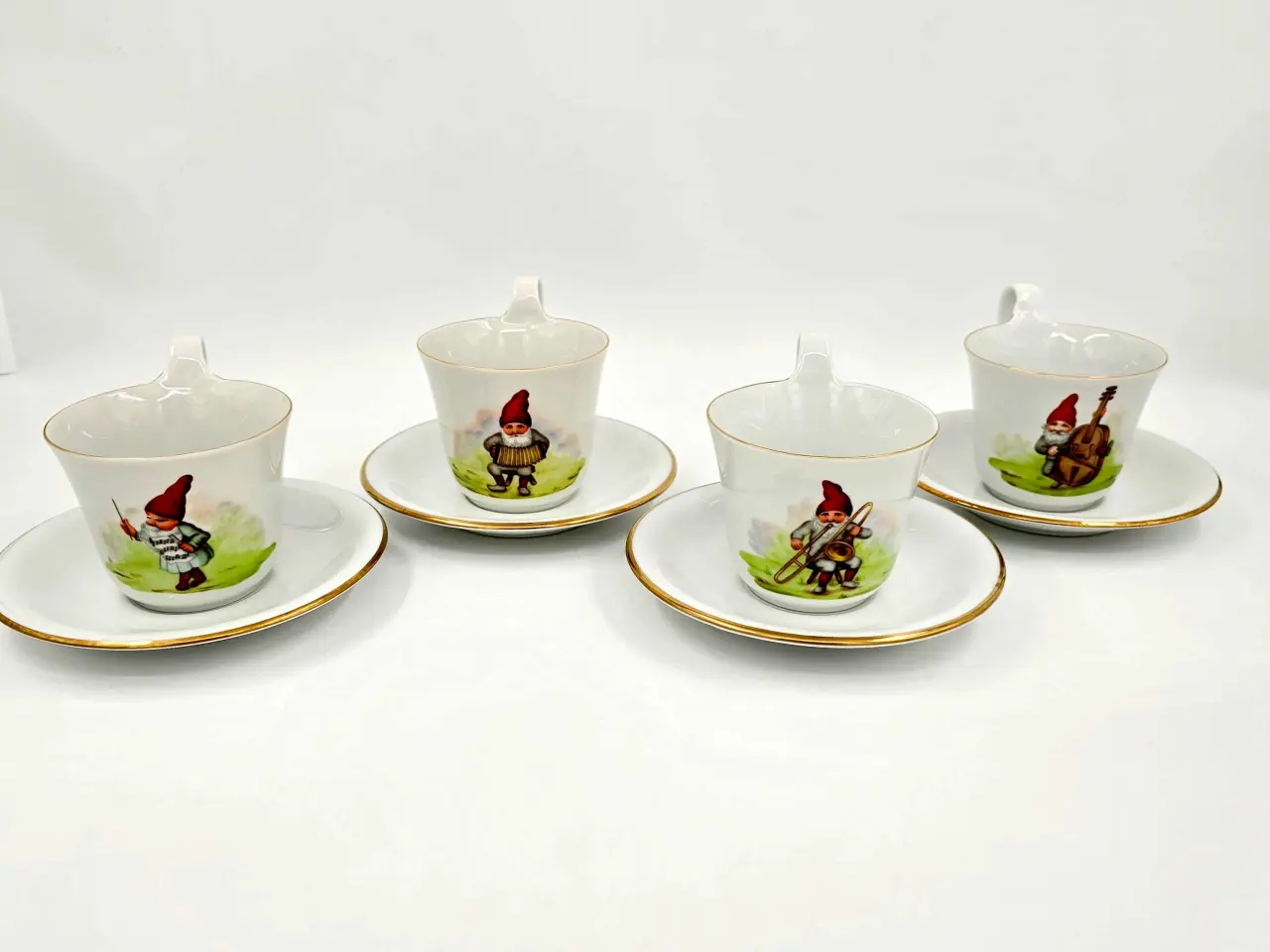 Billede 1 - Nissekop og underkop Porcelæn 