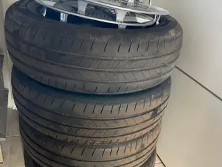 Nexen n blue s 88h 15” sommerdæk og originale hjul