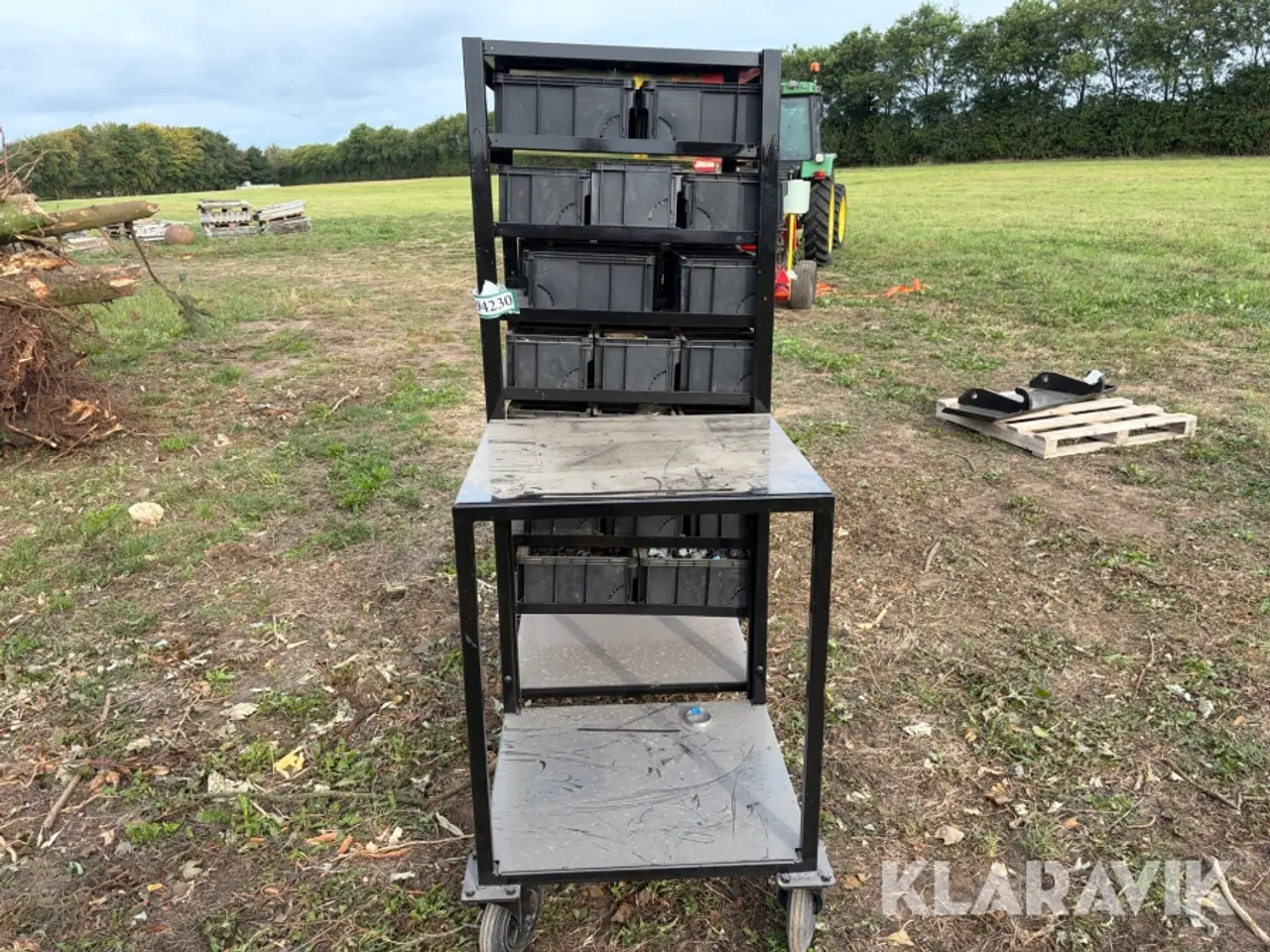 Billede 5 - Mobil reolvogn skruer, bolte, møtrikker
