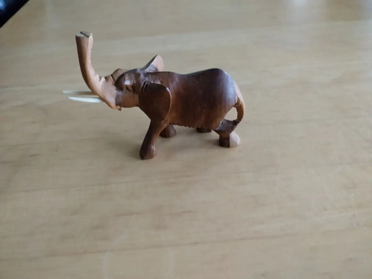 Billede 1 - Træ elefant