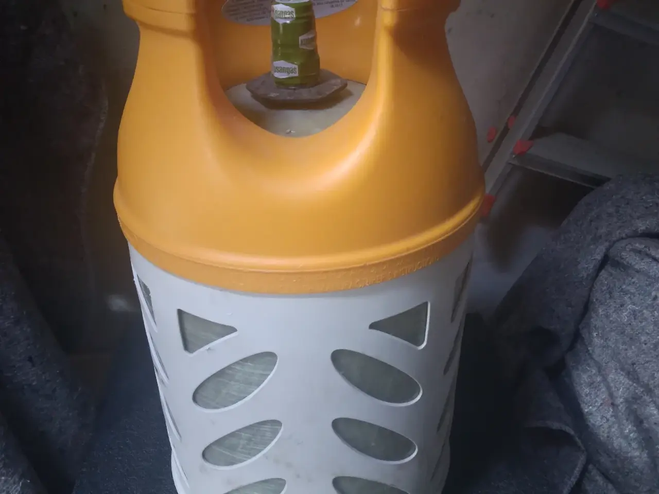 Billede 1 - Fyldt letvægt gasflaske 10 kg 