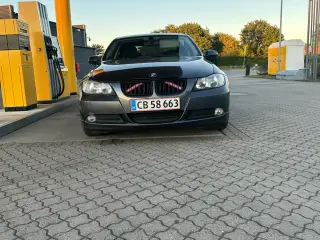 BMW e90 318i 