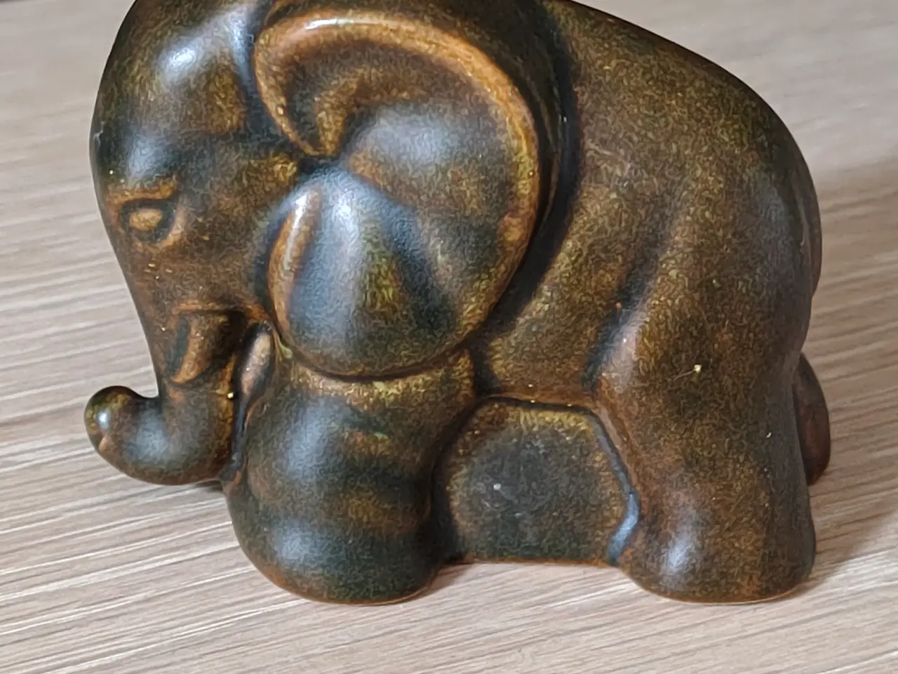 Billede 1 - Lille keramik elefant