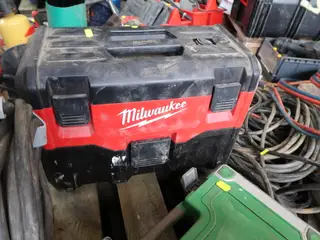 Støvsuger MILWAUKEE M18 VC-2