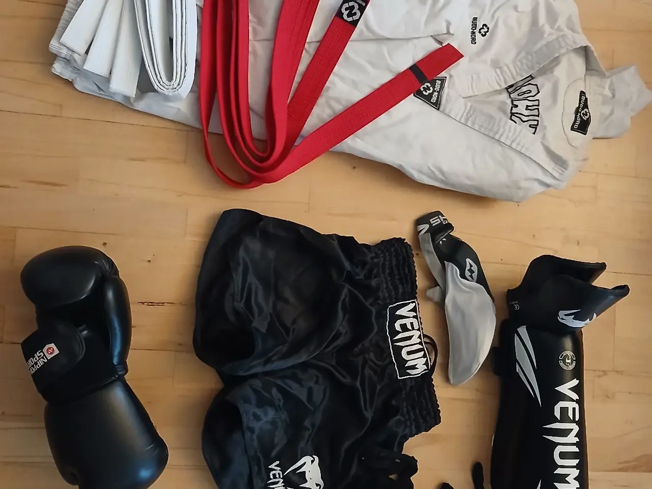 Billede 2 - Kampsport Sæt 