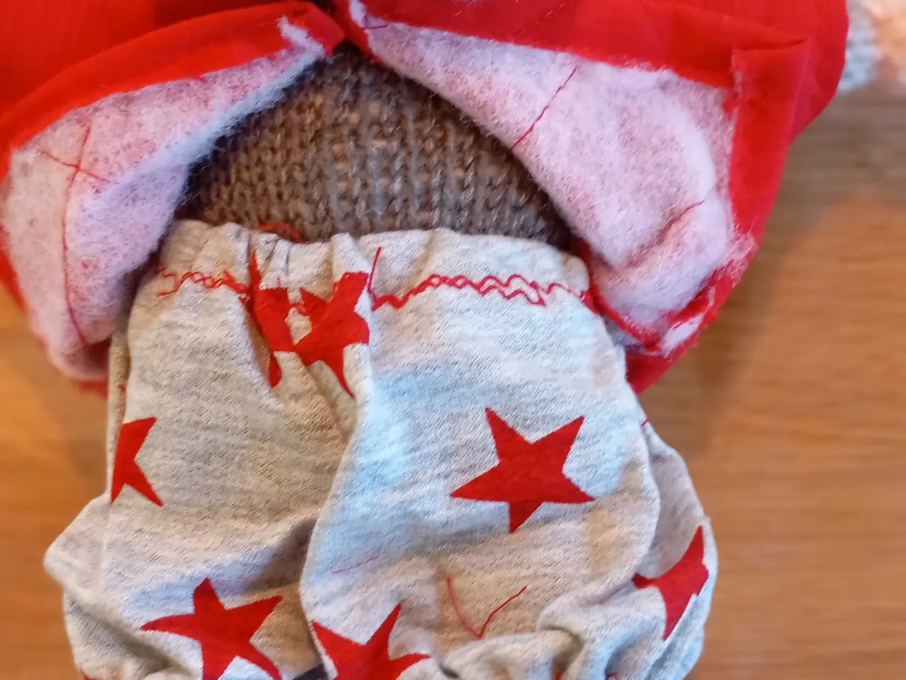 Billede 12 - Vintage påfuglestol med sød nisse