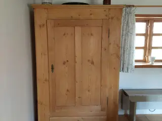 karlekammer skab