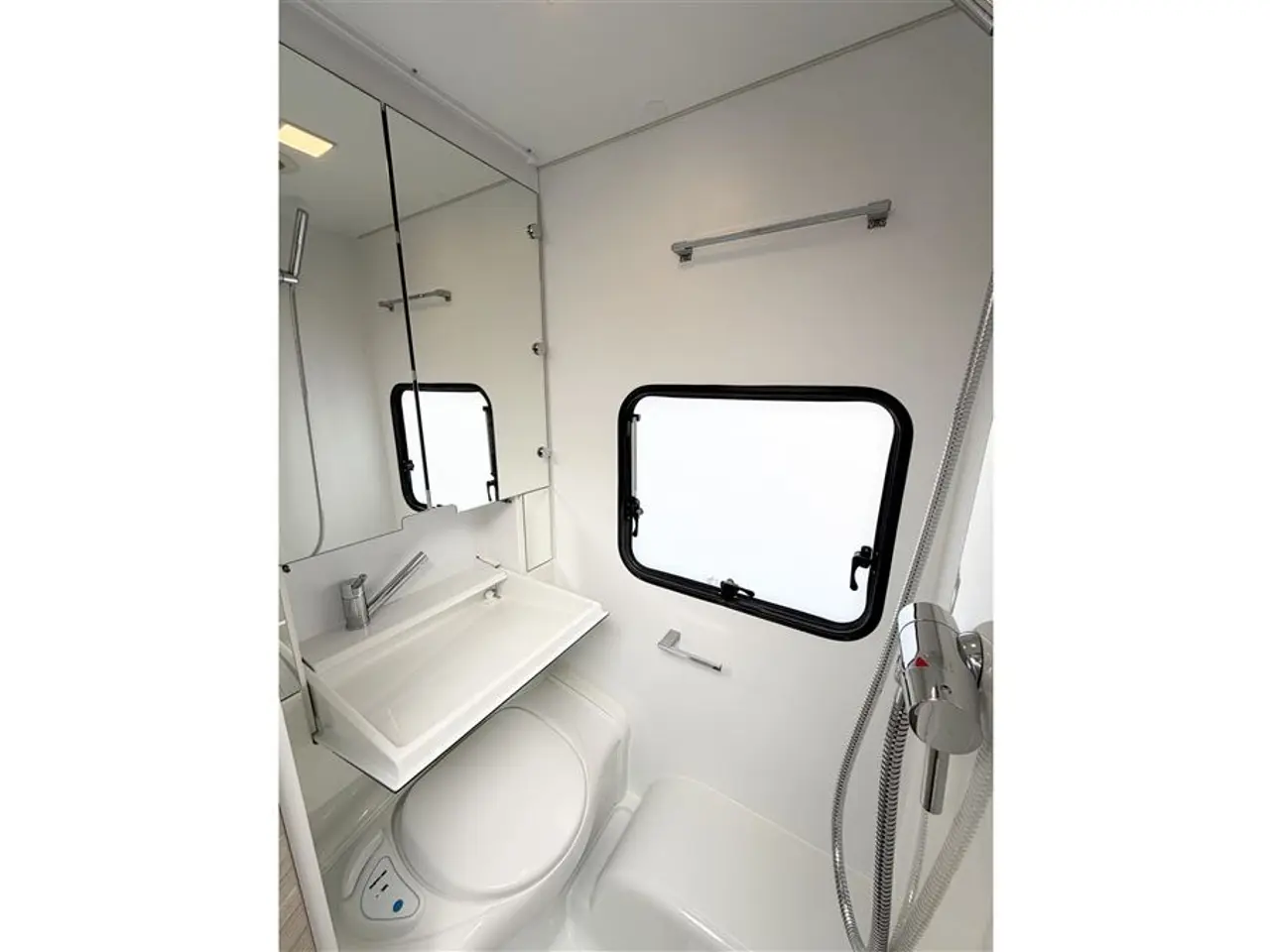 Billede 18 - 2023 - Adria Altea 502 UL Enkeltsenge-Lamel-Gulvtemp.-Mover-Telt