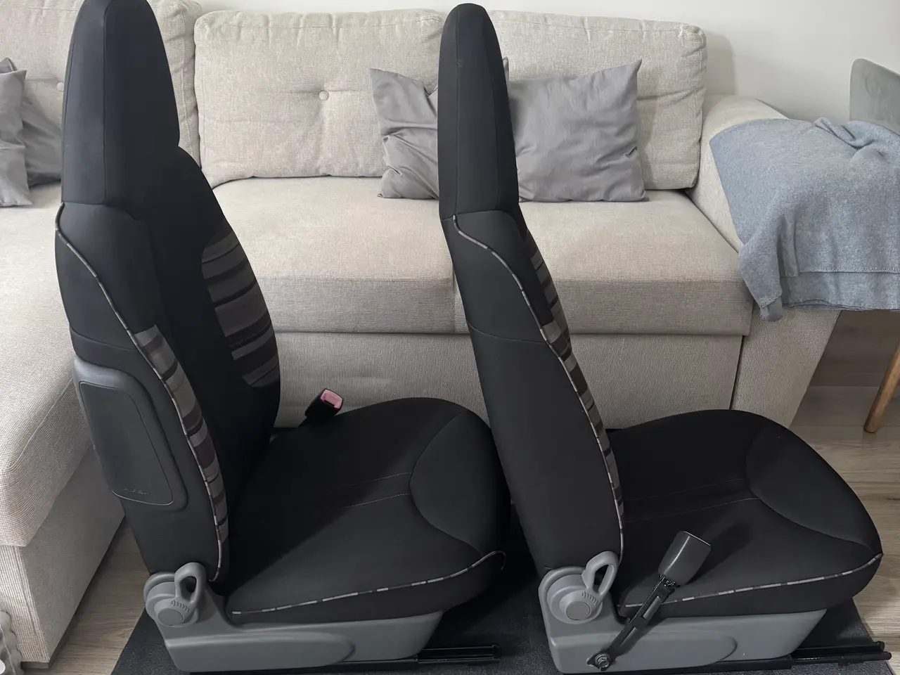 Billede 2 - Forsæder til Aygo C1 107