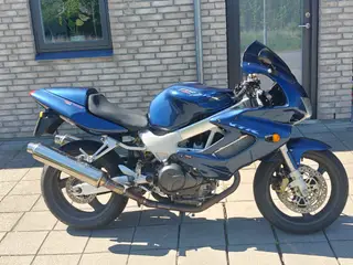 Honda vtr 1000 firestorm