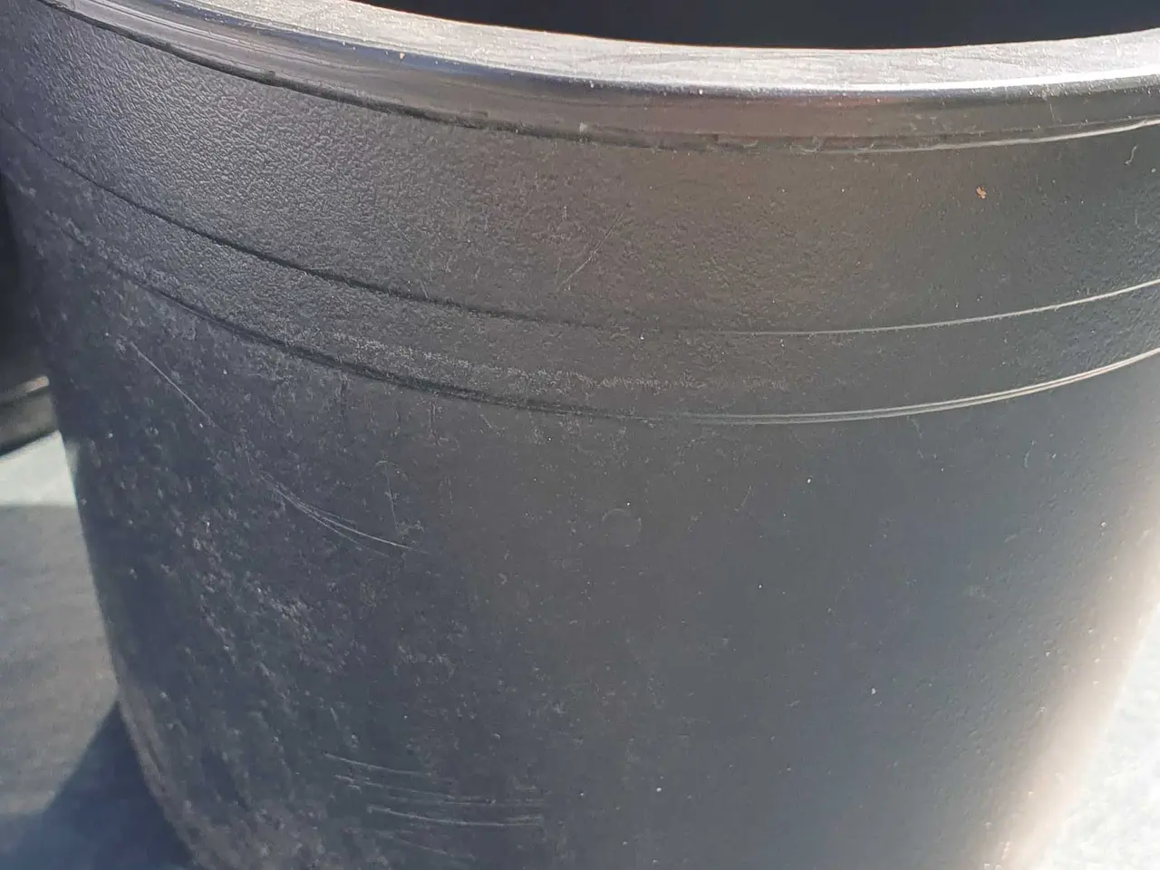 Billede 2 - Store potter i plast 