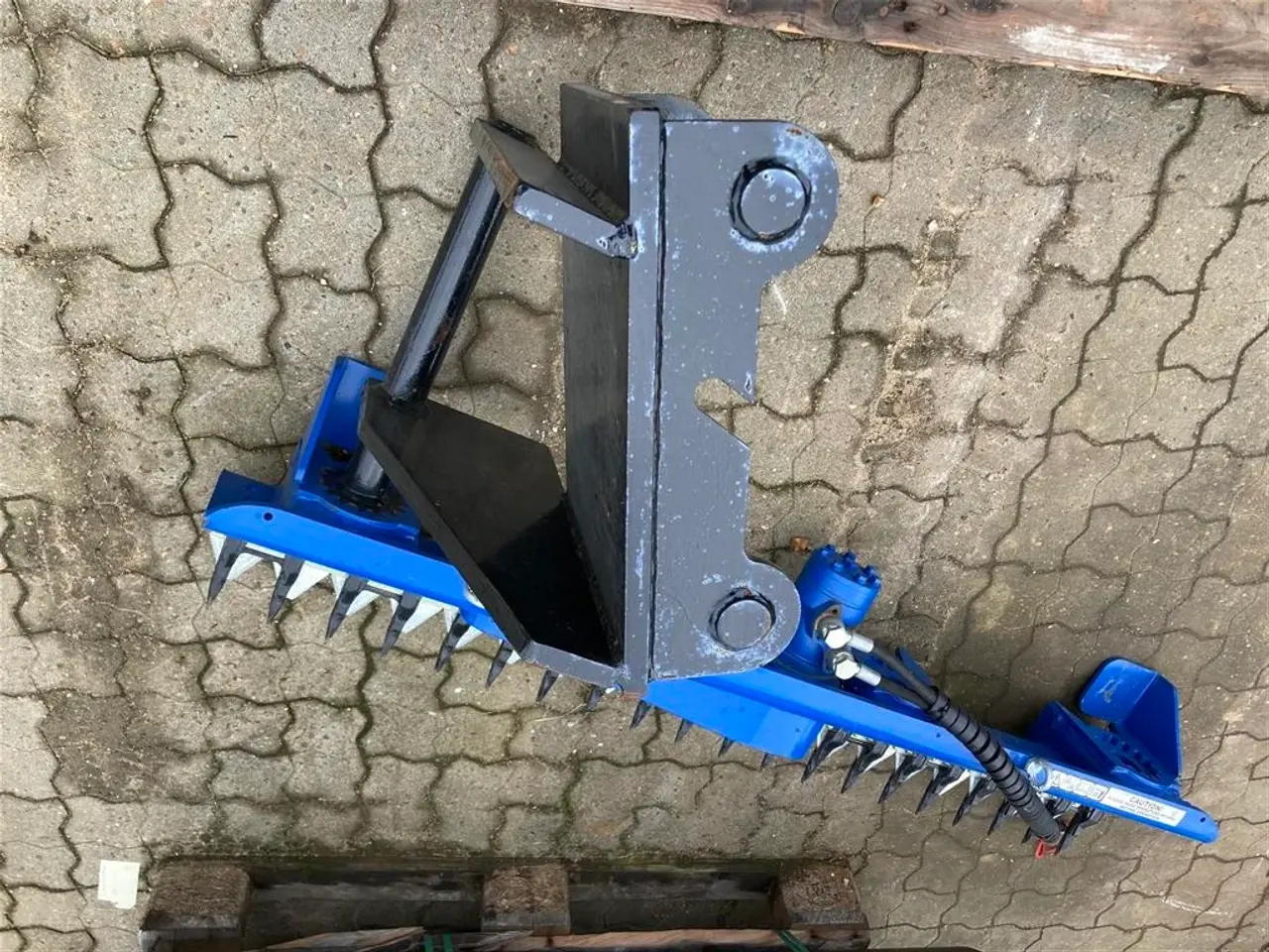 Billede 12 - Auger Torque T 150 Monteret med ophæng der passer på Hydrema skift