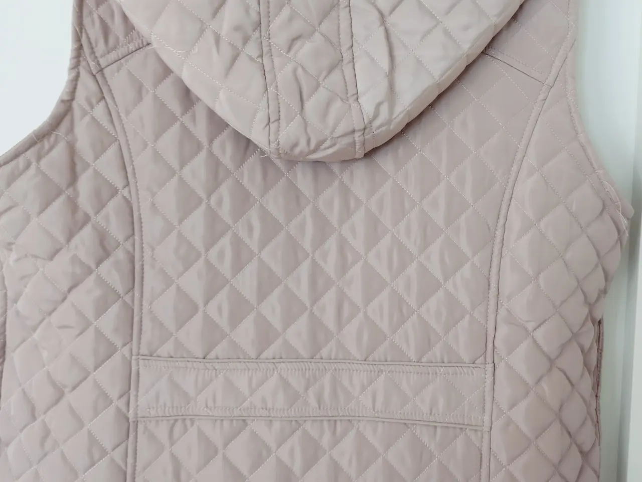 Billede 2 - Quiltet vest str 44 NY