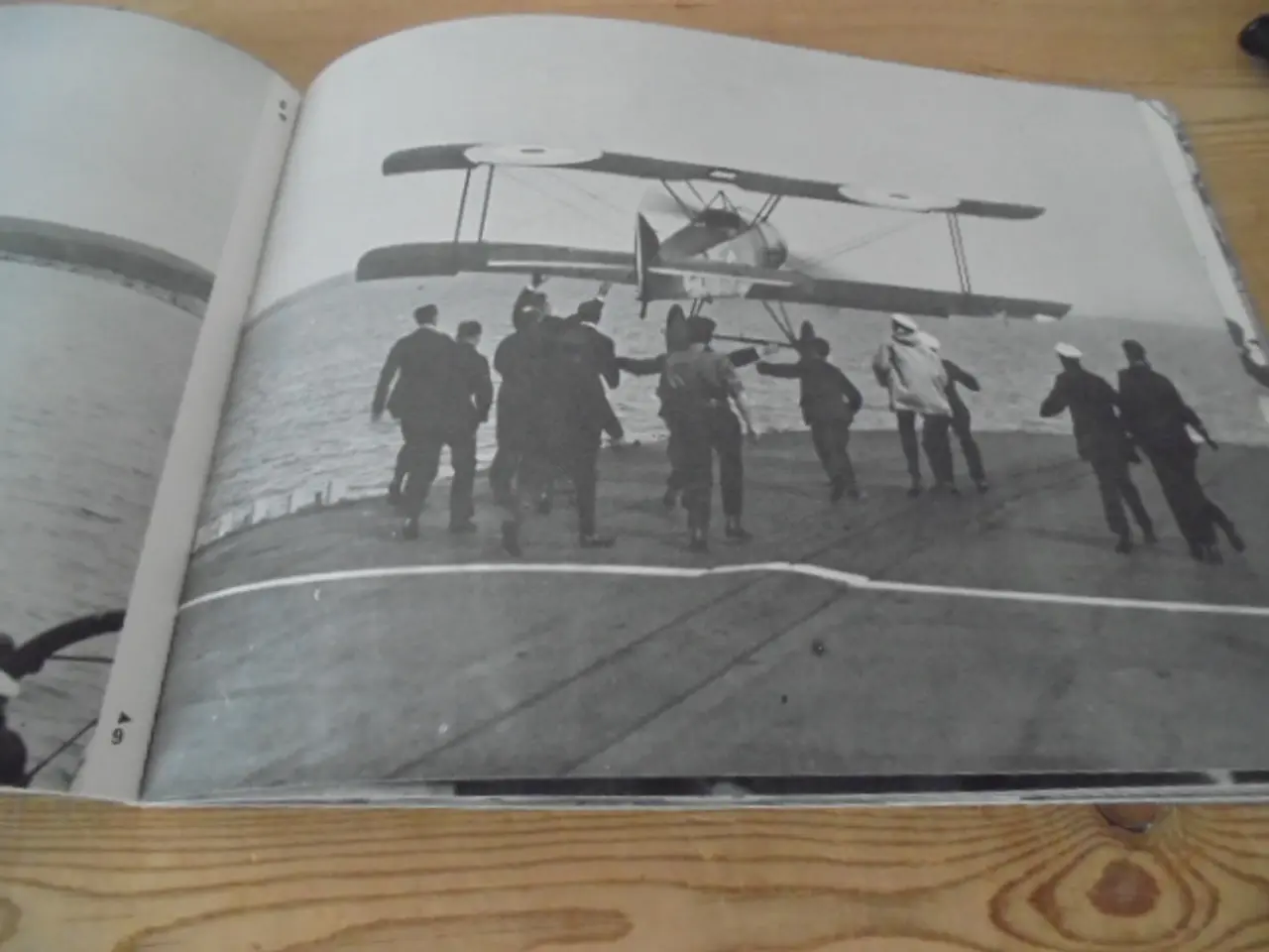 Billede 4 - Flying in the Royal Navy 1914-64 – udg. Fra 1964