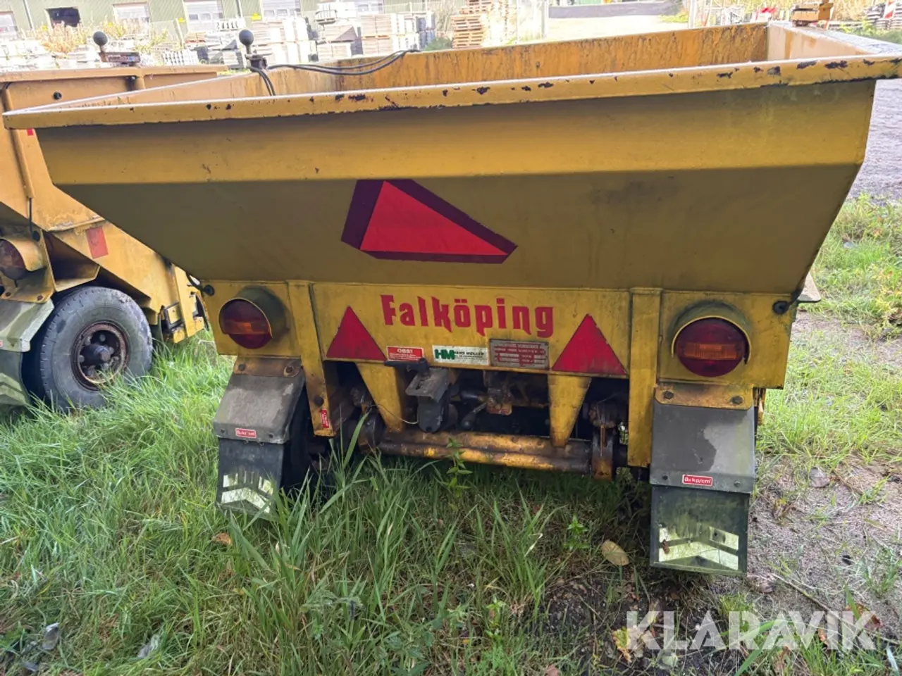 Billede 7 - Sand/saltspreder Falköping T-12E 2 stk