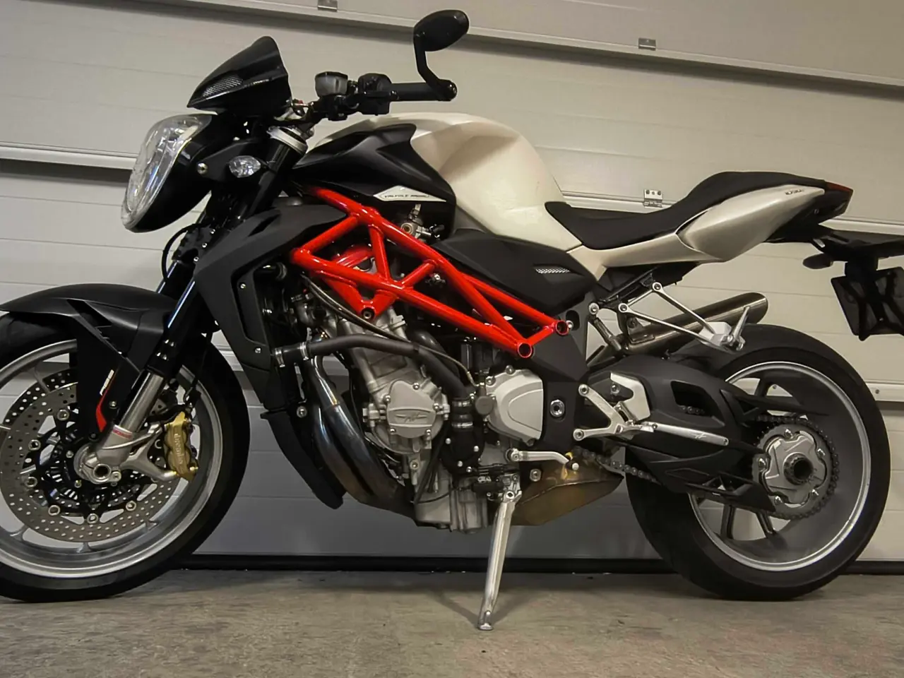 Billede 1 - MV Agusta F4 Brutale 1090