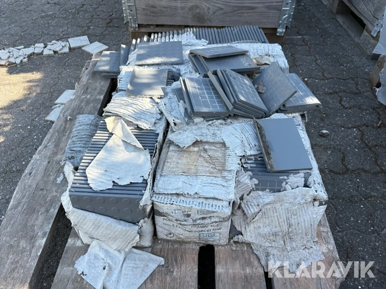 Billede 7 - Fliser blandet lot
