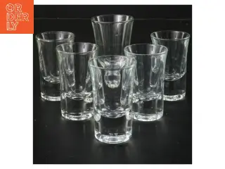 Sæt af seks shotsglas (str. 6 stk Ø 4,5. & 5 cm længde 7 & 9 cm)