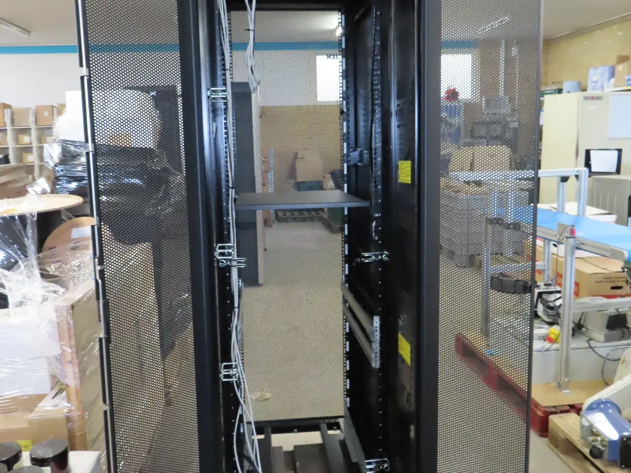 Billede 2 - Servertårn (Kan ikke sendes med fragt) IBM