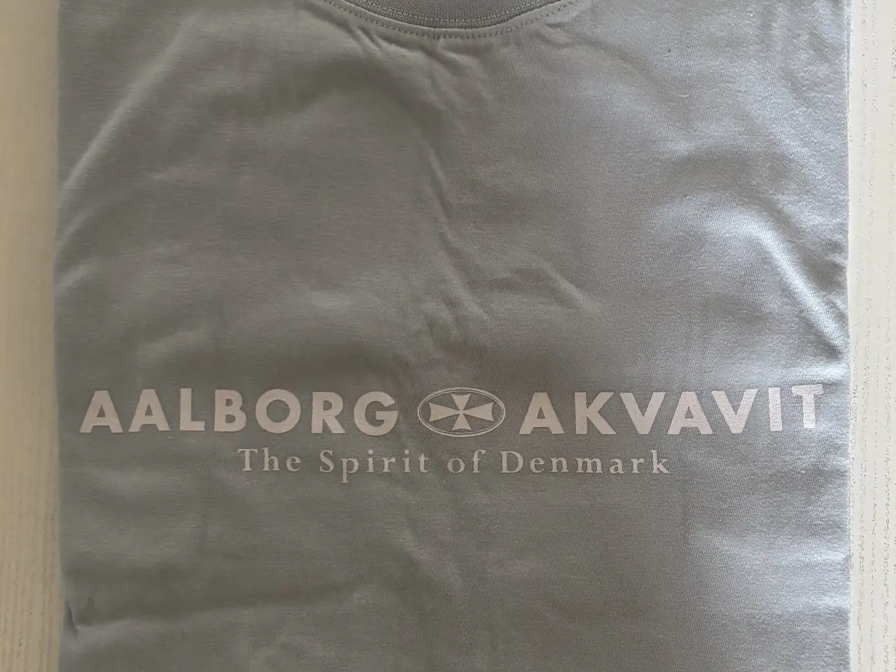 Billede 2 - T-shirt str. L AALBORG AKVAVIT