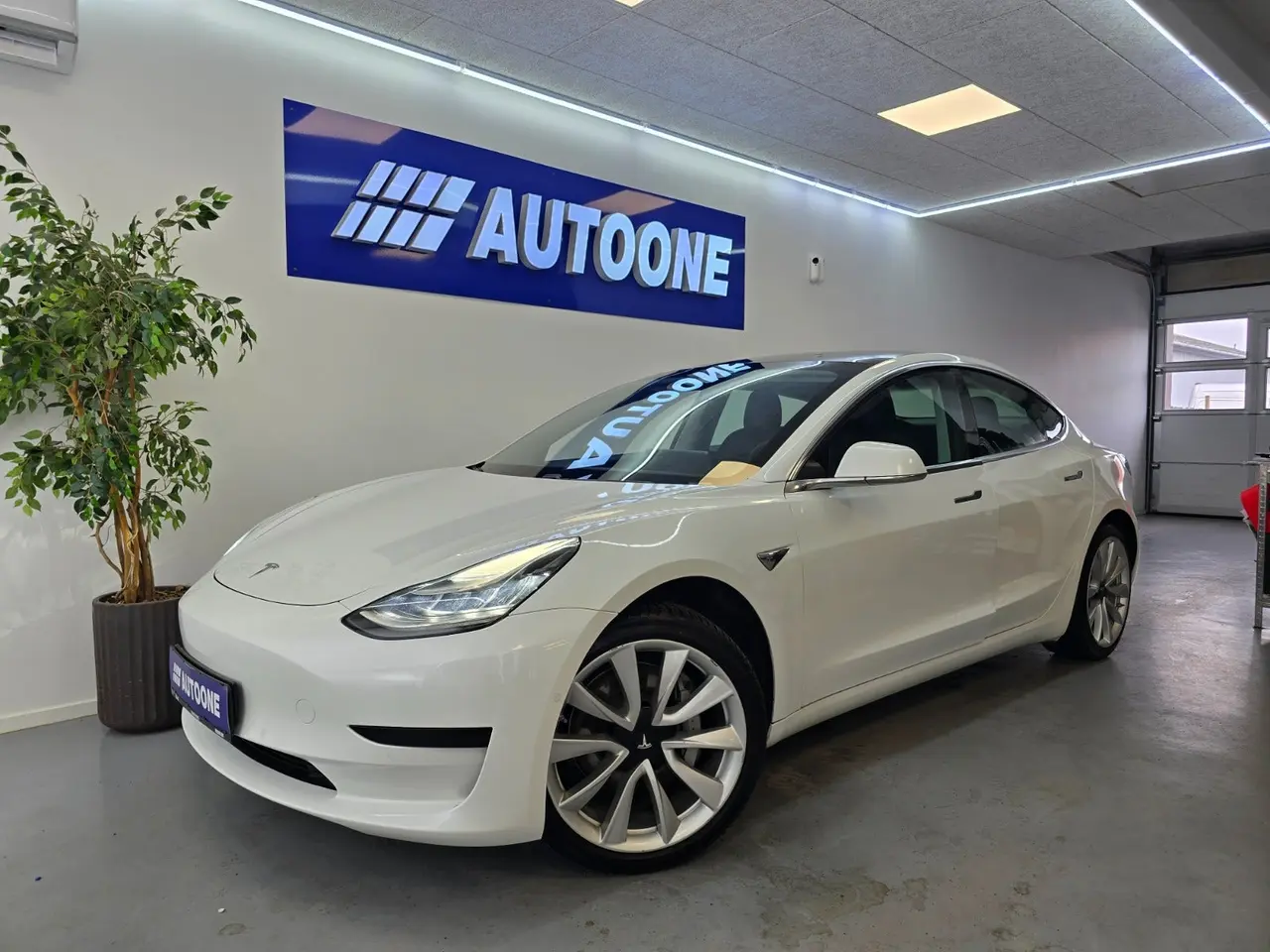 Billede 1 - Tesla Model 3  Standard Range+ RWD