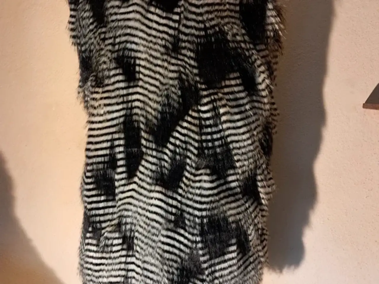 Billede 3 - Noémie & Co str. S/M Faux fur vest