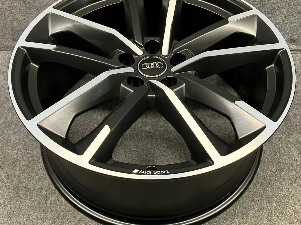 Billede 1 - ALUFÆLGE AUDI A7 S7 RS7 C8 4K8 20"