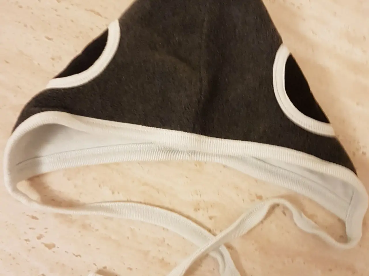 Billede 2 - Okker Gokker hue med bindebånd