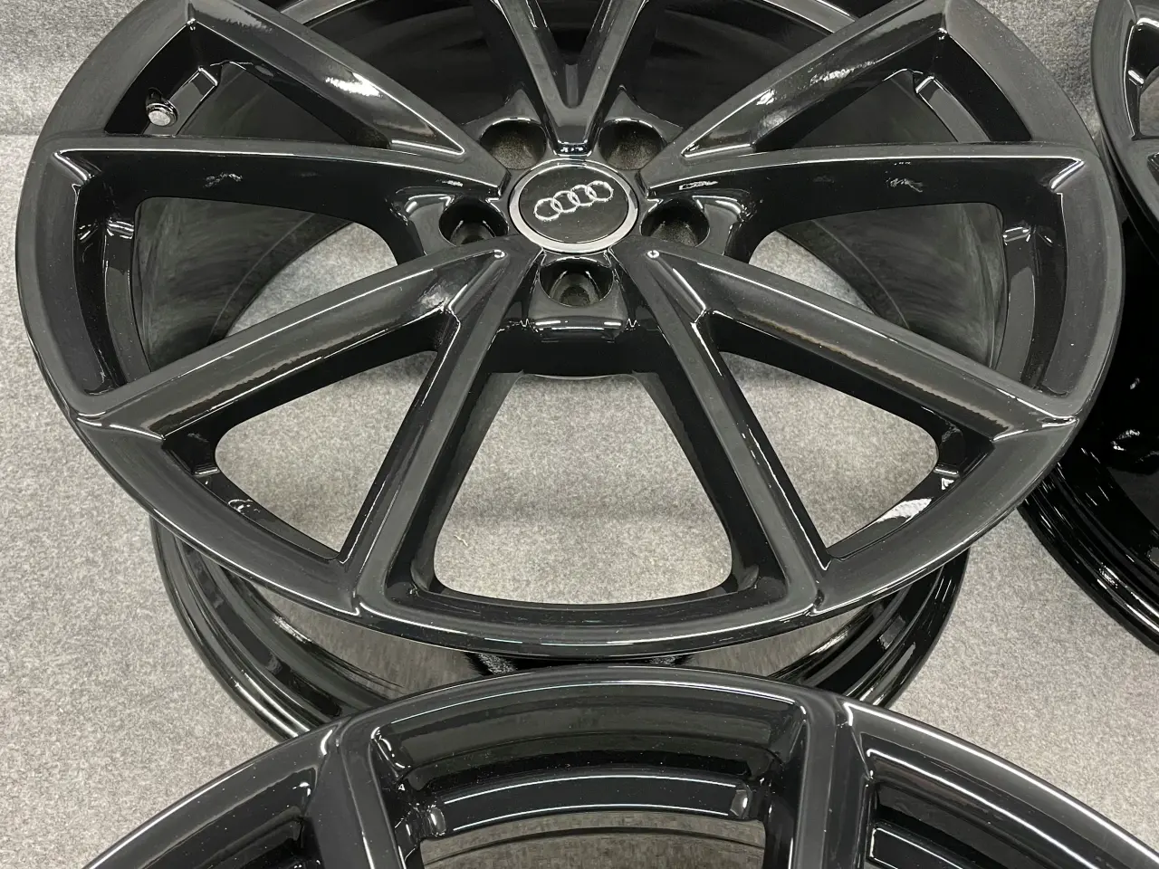 Billede 3 - ALUFÆLGE AUDI Q5 8R0 20"