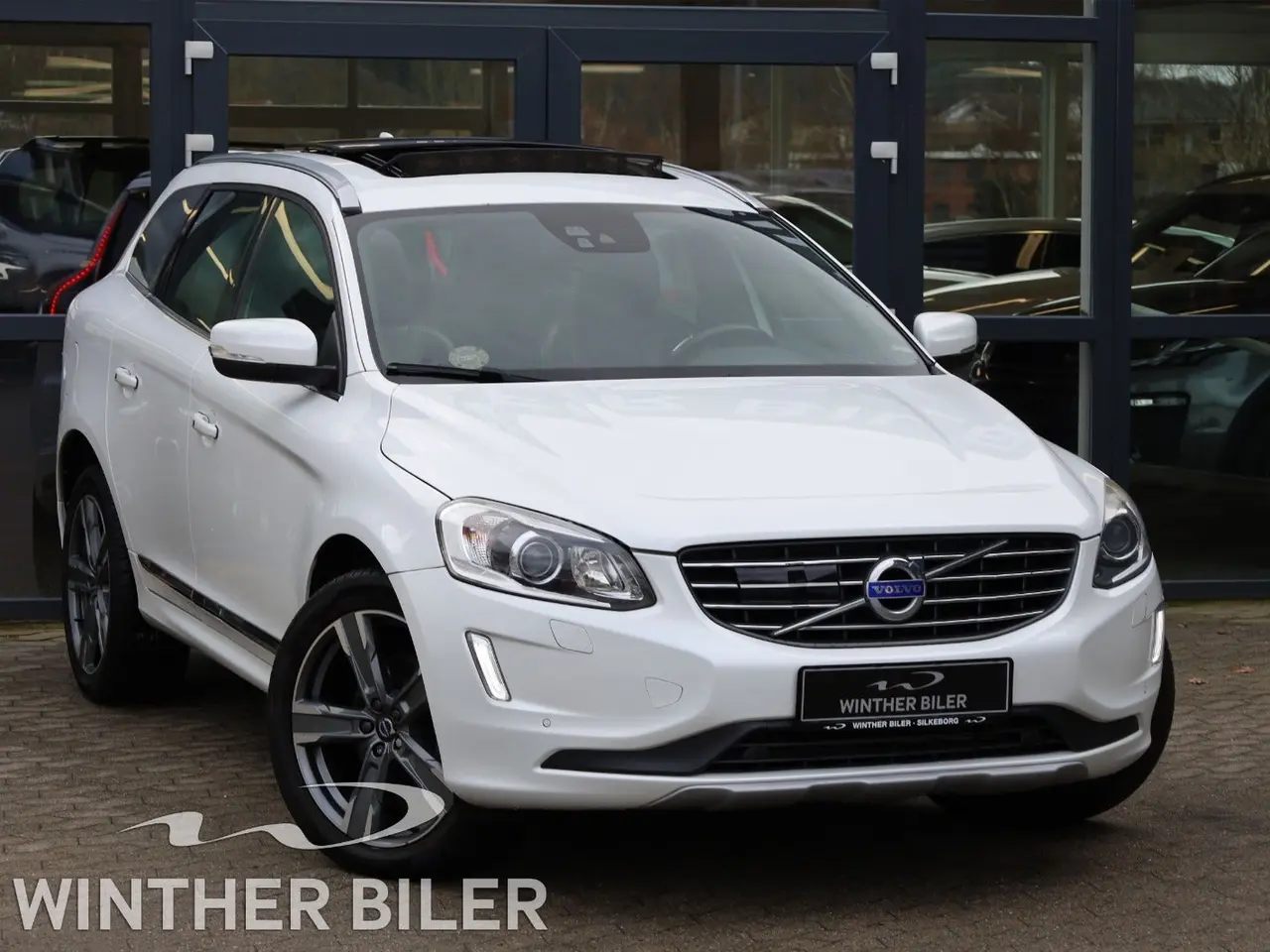 Billede 1 - Volvo XC60 2,4 D5 220 Summum aut. AWD