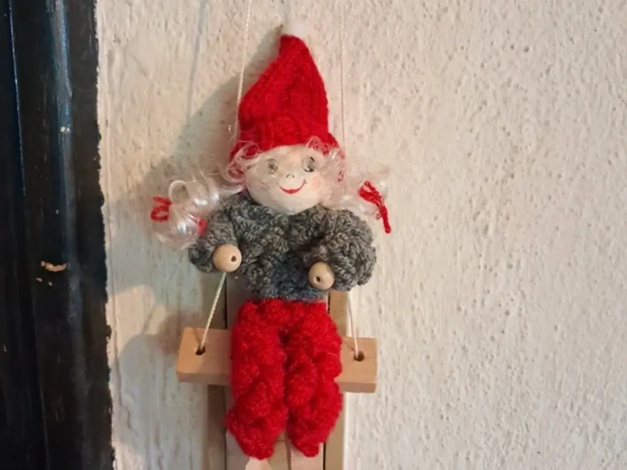 Billede 1 - Gyngende nisse