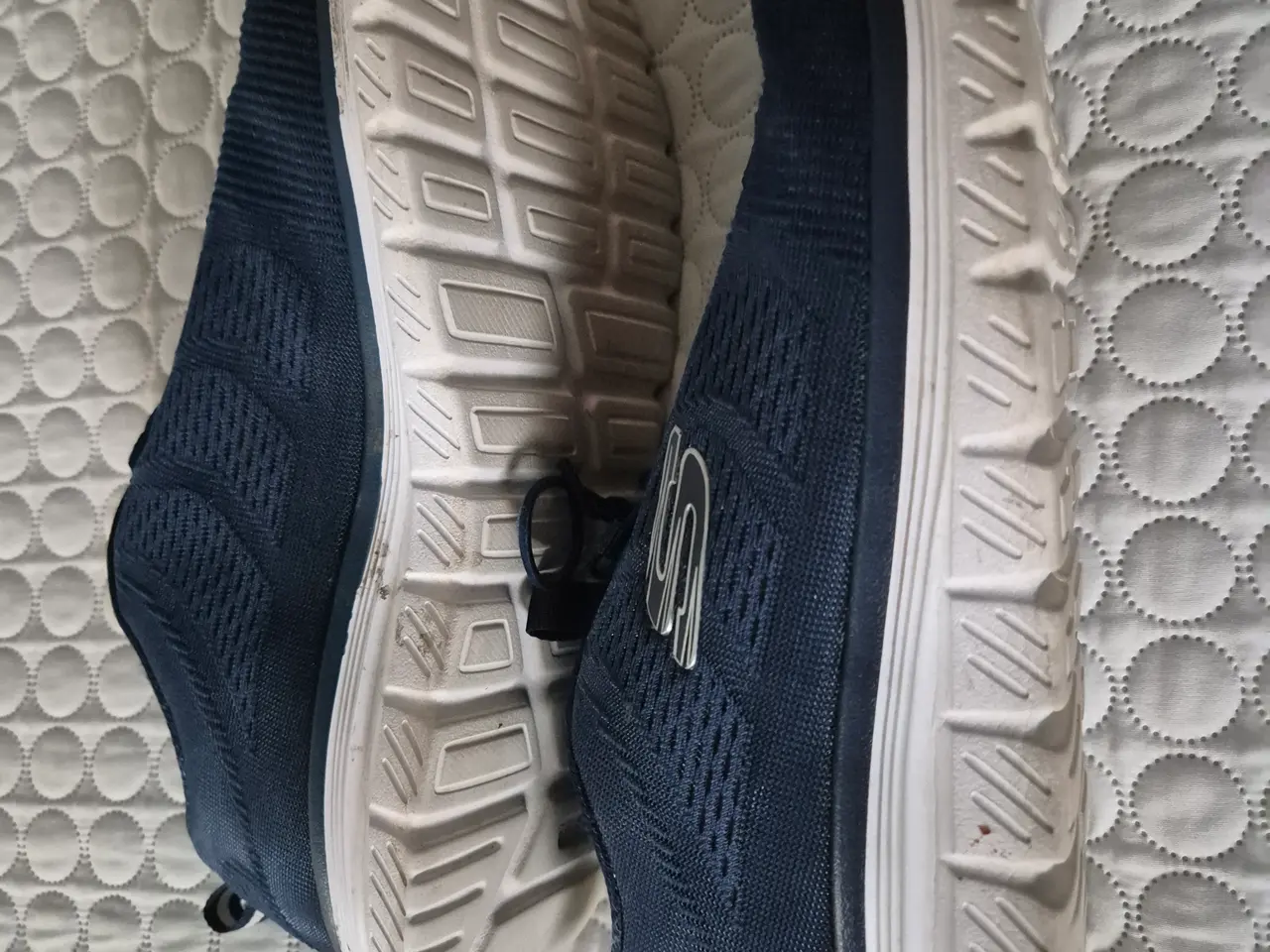 Billede 2 - Skechers sko str 41, blå og sorte