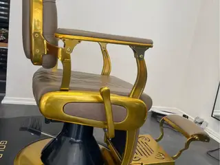 Herrefrisørstole / bord