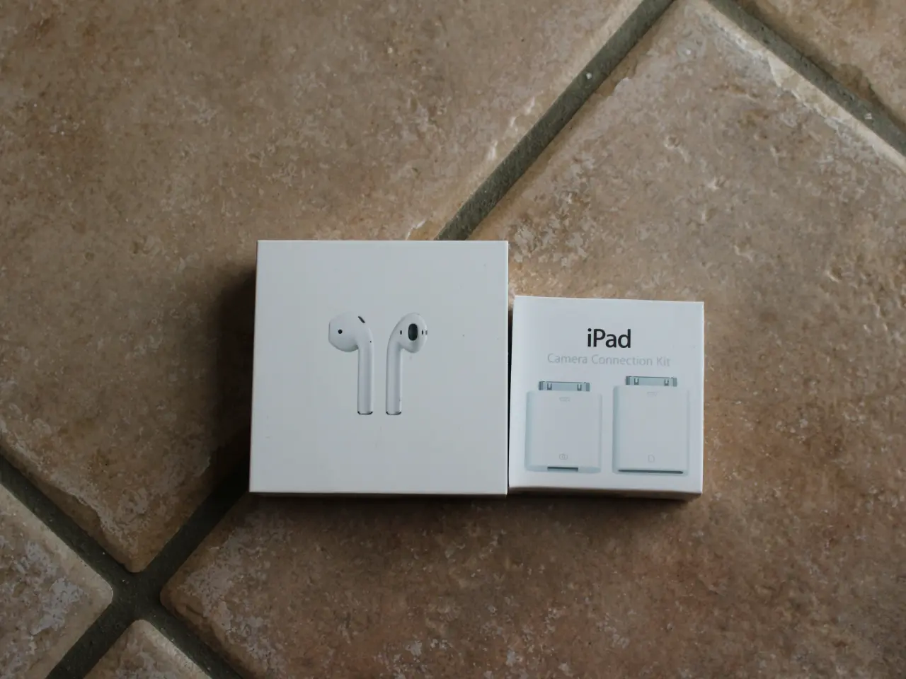 Billede 2 - AIRPODS aldrig brugt