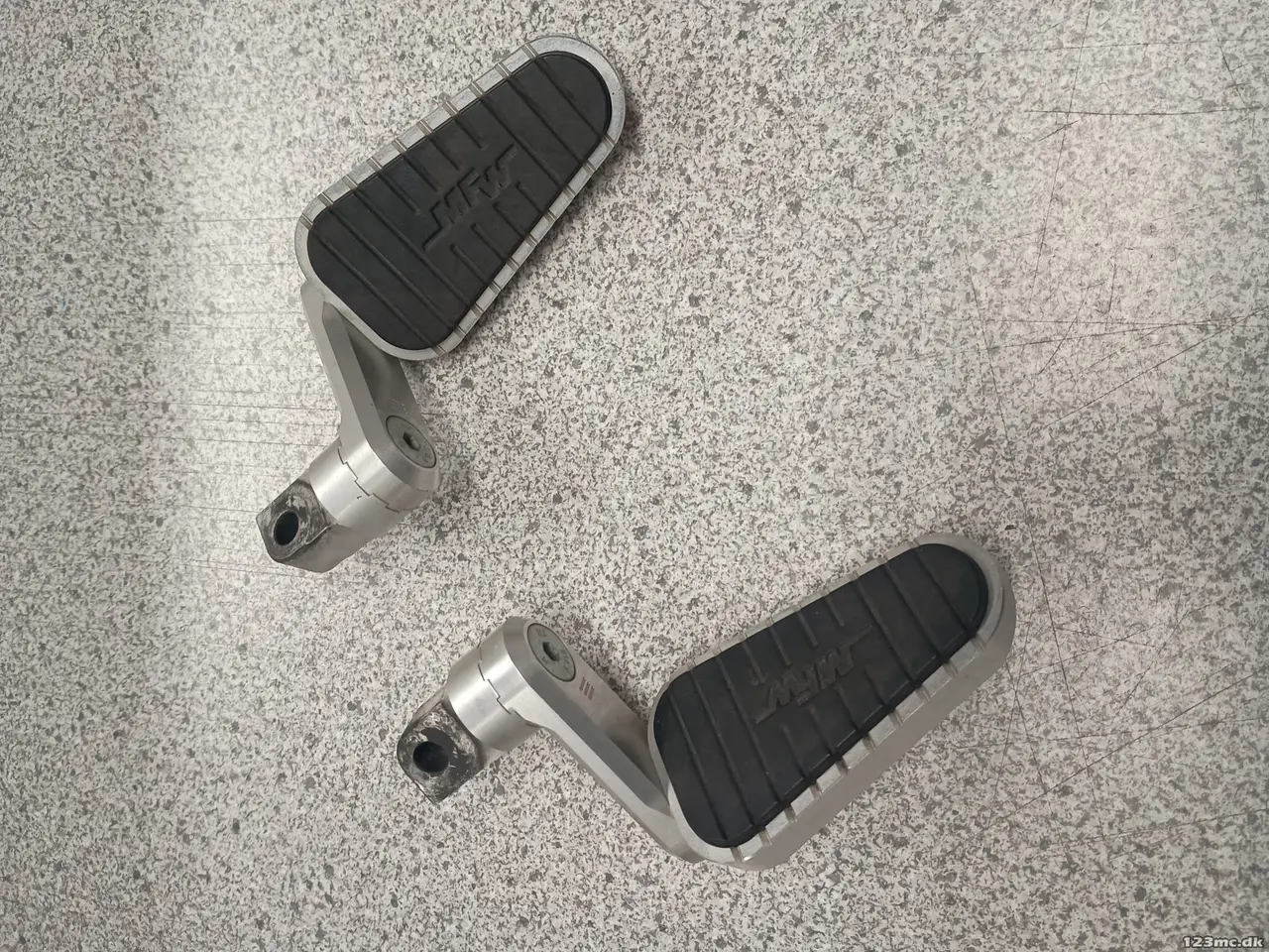 Billede 1 - MFW MULTI GRIP FODHVILER SÆT, Suzuki GSX1250F