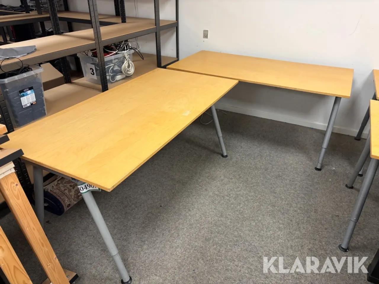 Billede 1 - Skriveborde Lakeret bøg - 10 styk