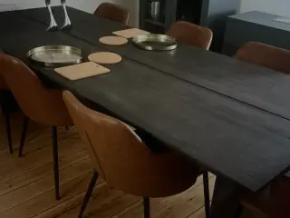 Spisebord til 14 personer Sakura